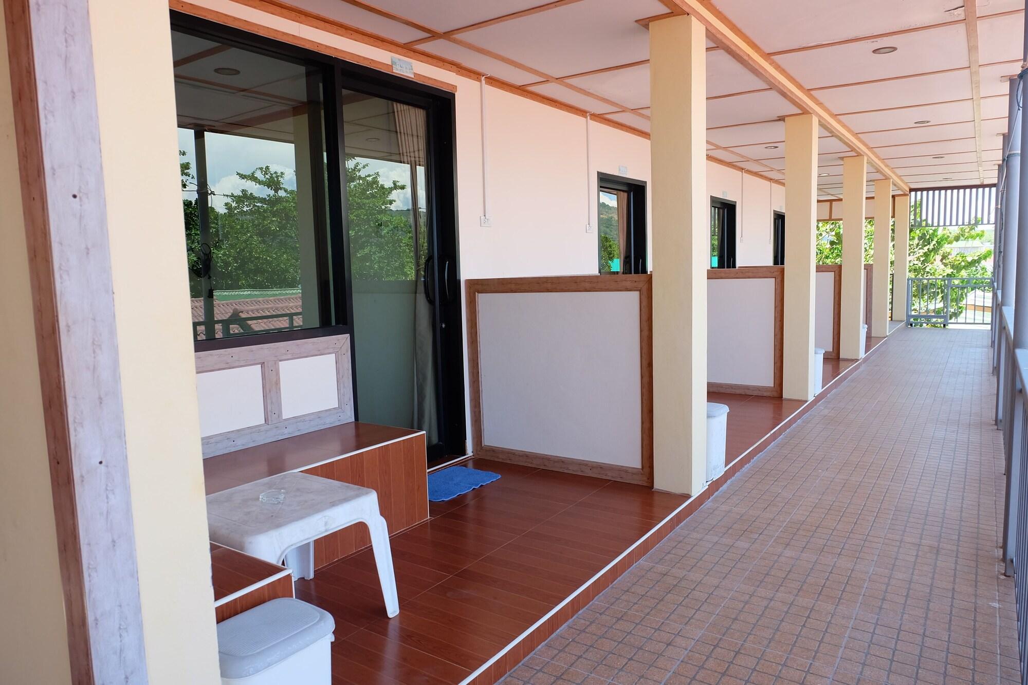 Phi Phi Sand Sea View Resort Екстер'єр фото