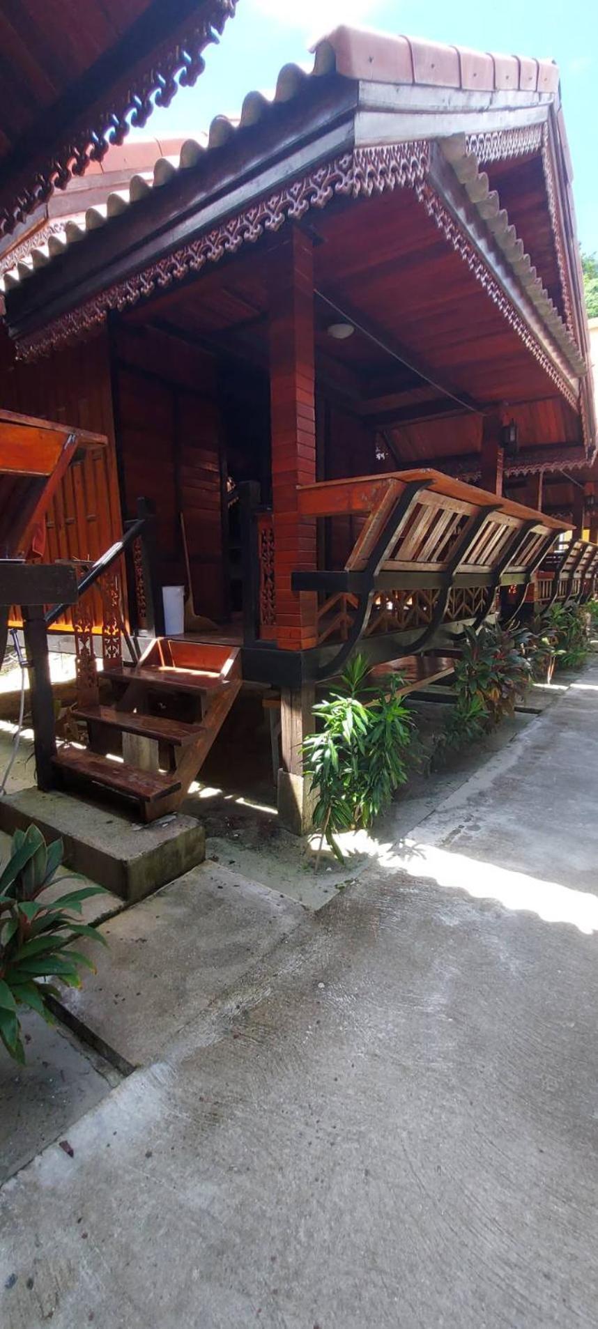 Phi Phi Sand Sea View Resort Екстер'єр фото